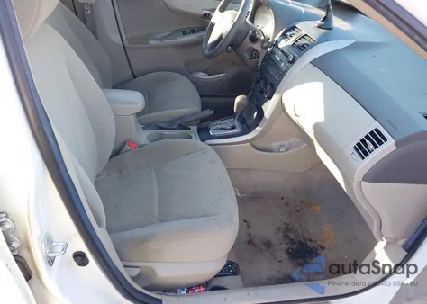 2010 Toyota Corolla Le z USA, uszkodzony, nr VIN 2T1BU4EE2AC534357